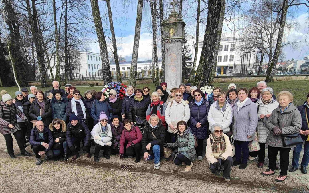 »Jaz pa pojdem na Gorenjsko, v Kranj Prešerna obiskat …«