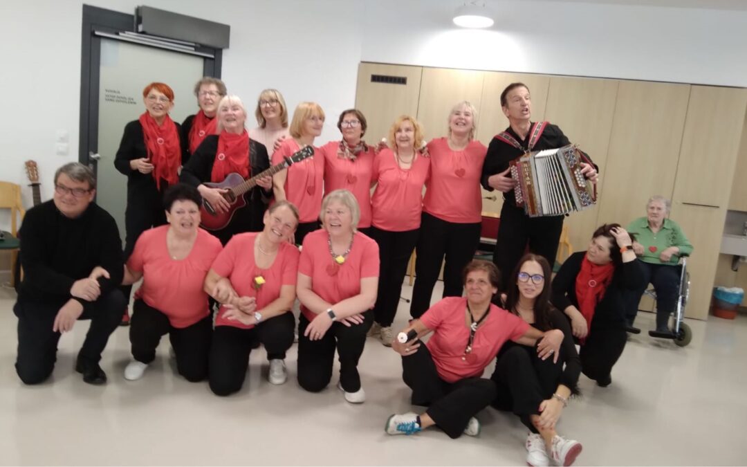 Prireditev ob materinskem dnevu v DSO Kresnice